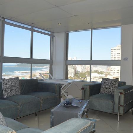 Accommodation Front - Classy 4 Sleeper With Ocean Views Durban Exterior photo